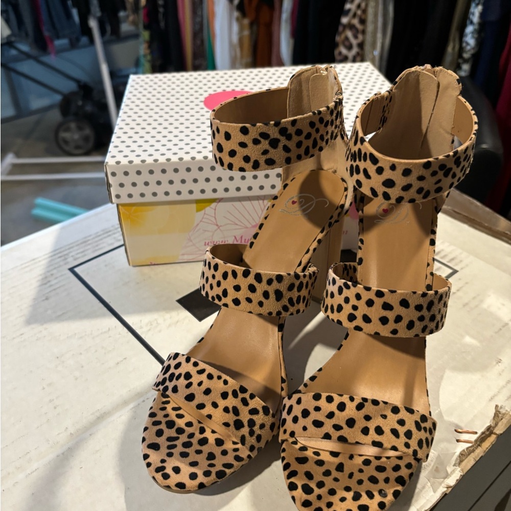 Leopard Print Strappy Sandals